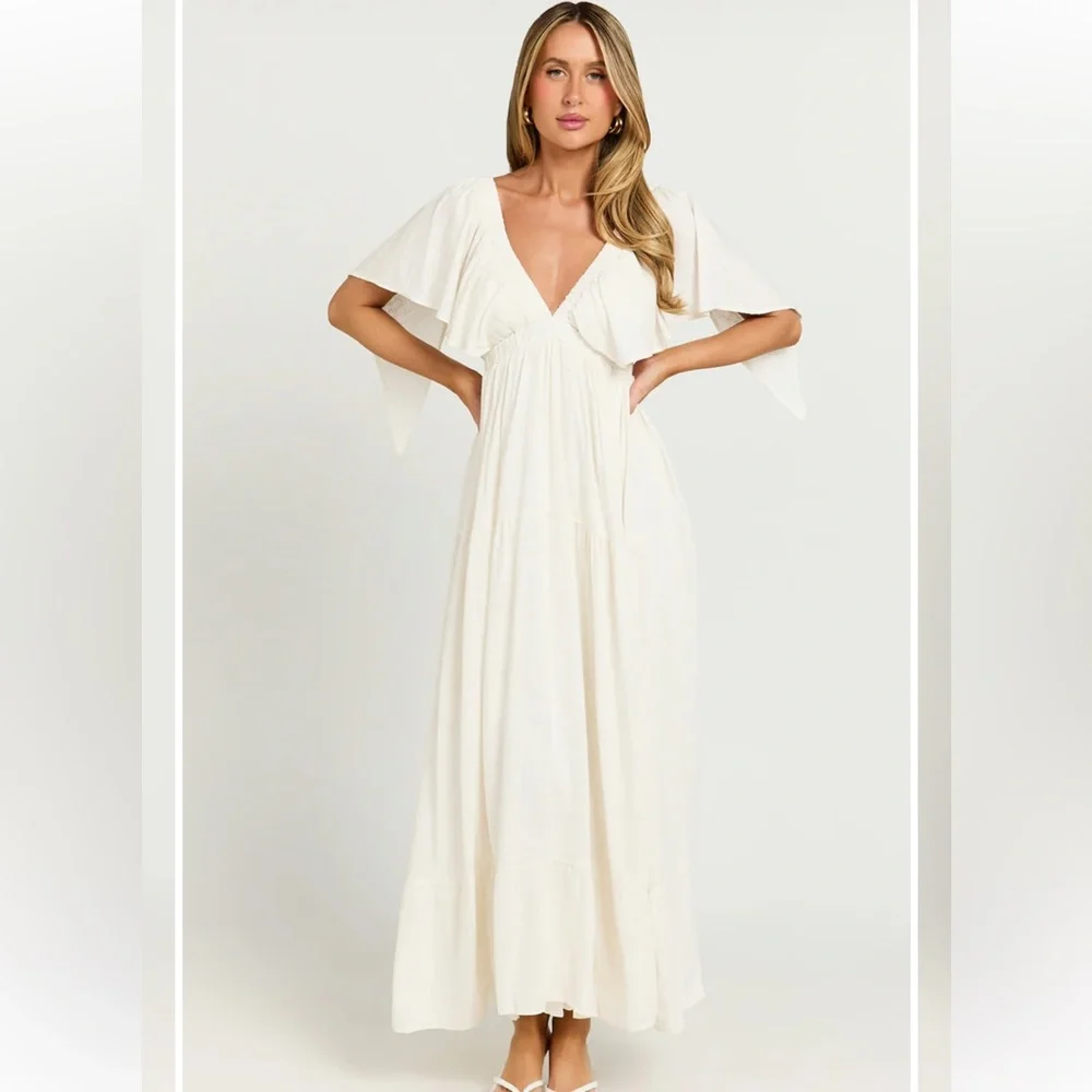 Showpo Lyrad Empire Waist Textured Maxi Dress White NWT US 10 Boho - Picture 2 of 12
